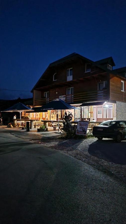 פלוזינה Etno Selo - Guest House Etno Village - Trsa מראה חיצוני תמונה